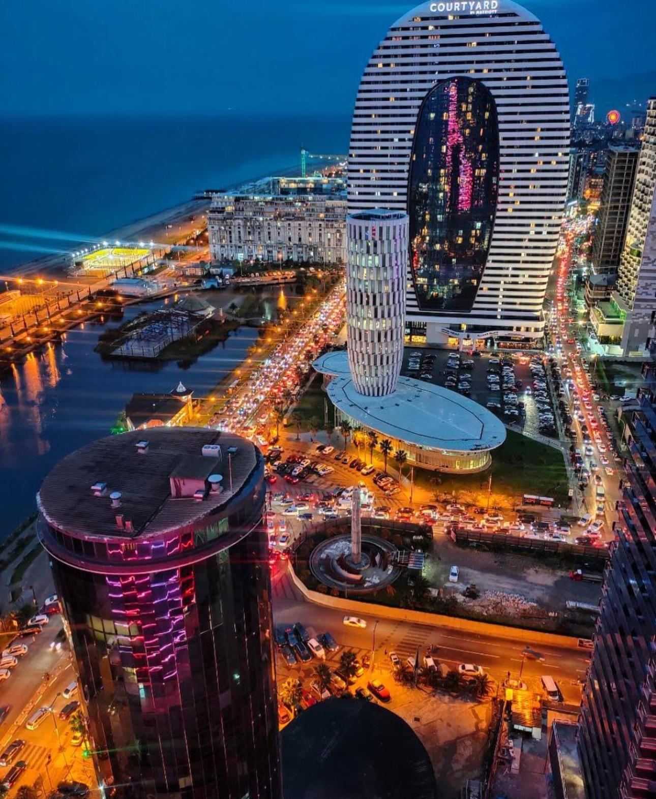 Orbi City Aparthotel Batumi Esterno foto