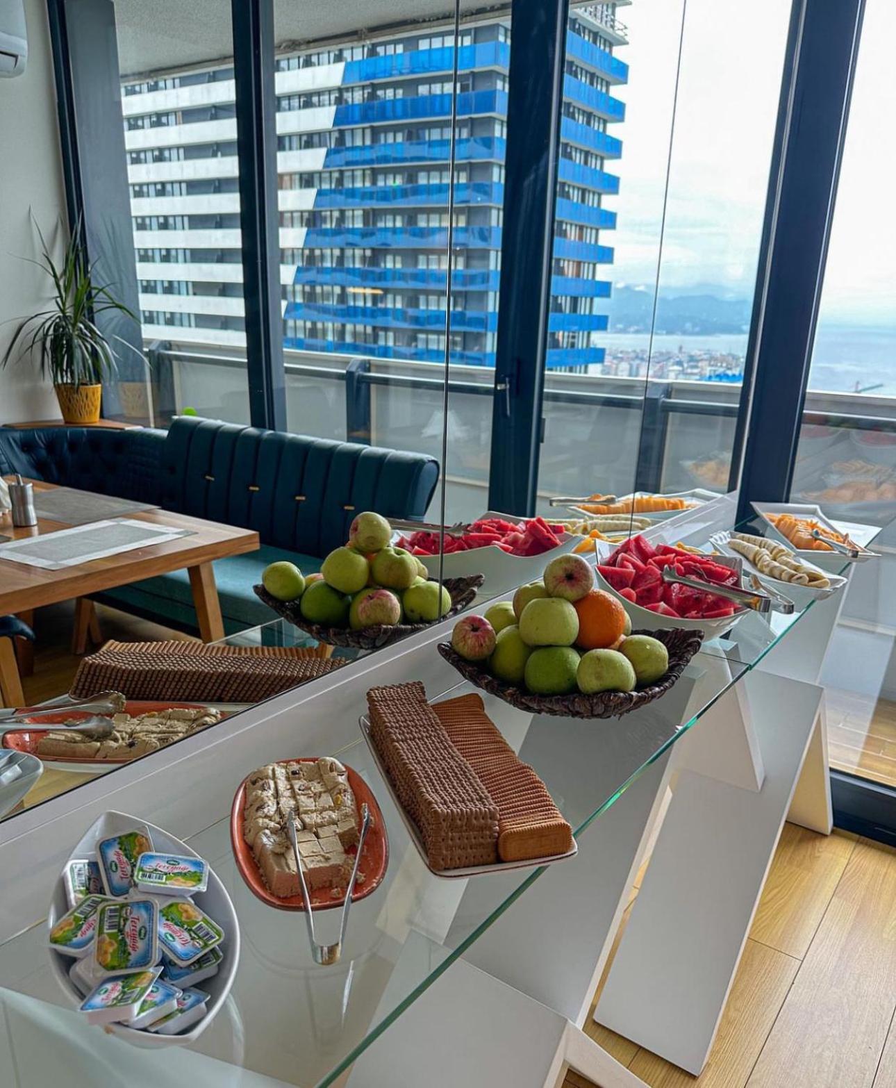 Orbi City Aparthotel Batumi Esterno foto