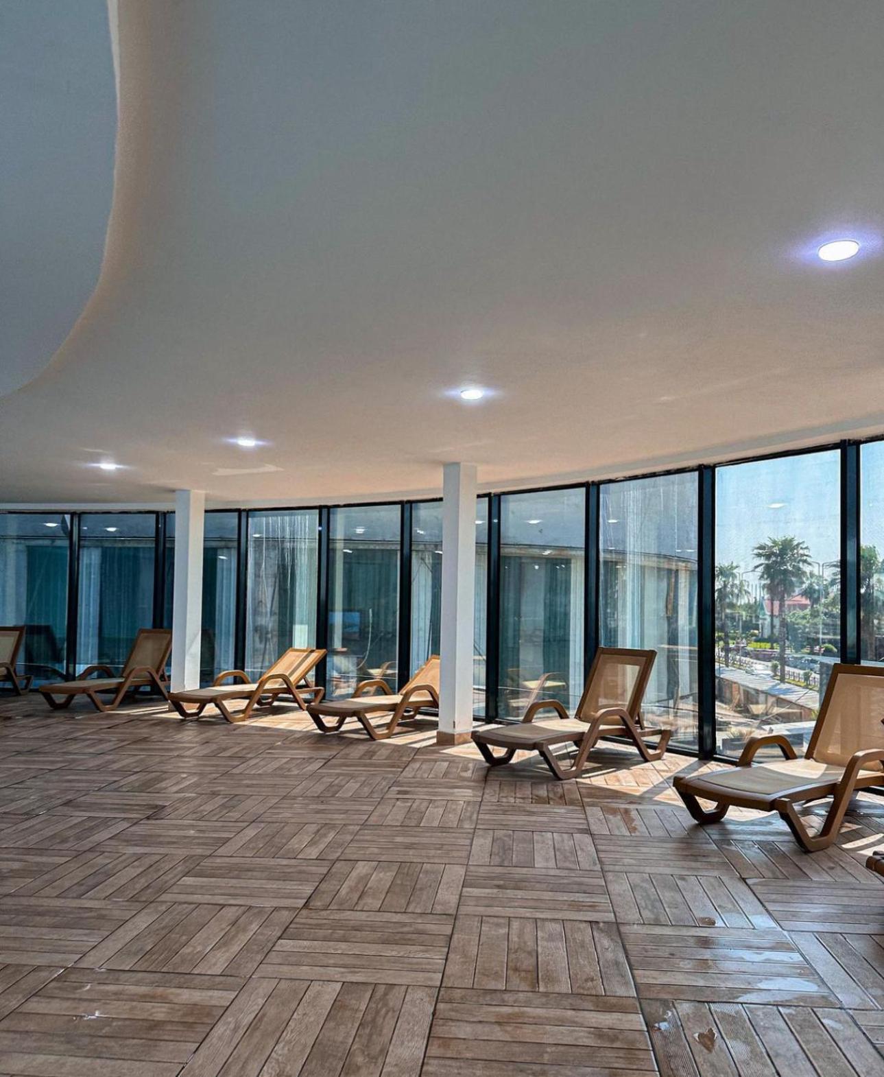 Orbi City Aparthotel Batumi Esterno foto