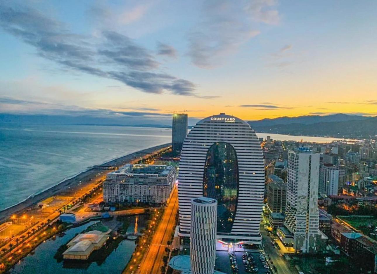 Orbi City Aparthotel Batumi Esterno foto