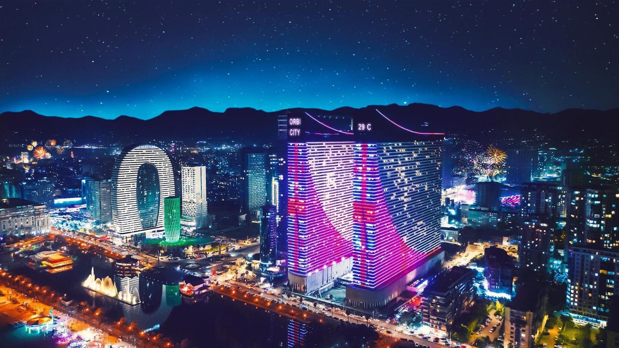 Orbi City Aparthotel Batumi Esterno foto