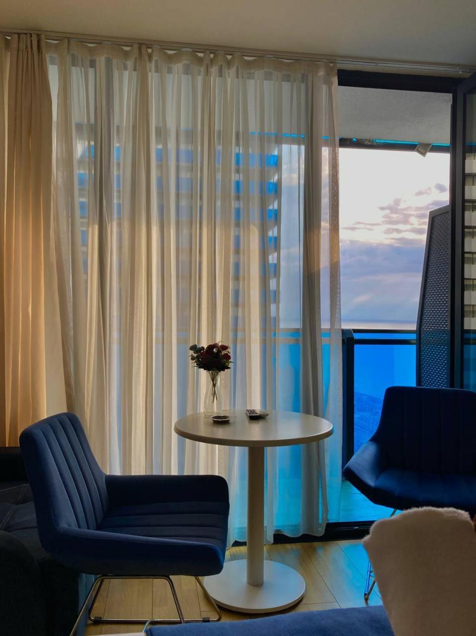 Orbi City Aparthotel Batumi Esterno foto