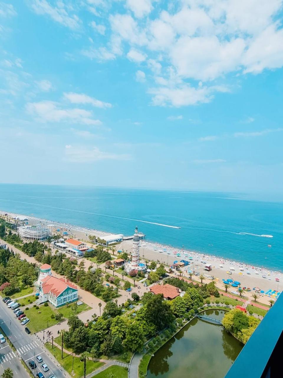 Orbi City Aparthotel Batumi Esterno foto